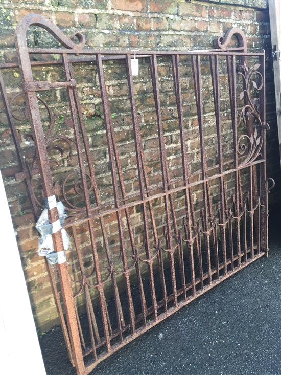 Pair wrought iron gates, birds with leaf decoration